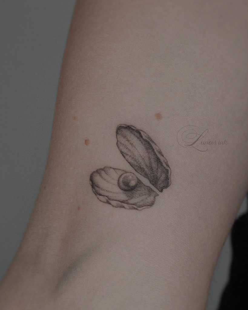 Microrealism Tattoo 12